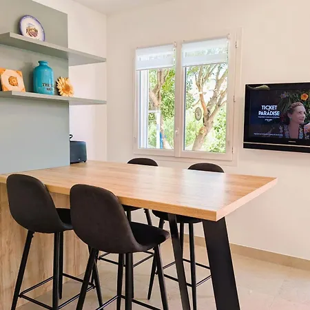 For 3 - Near Carqueiranne