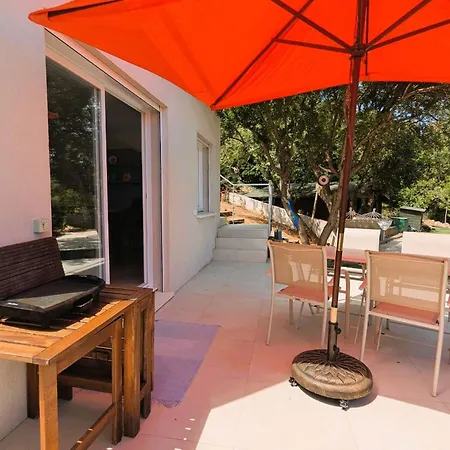 For 3 - Near * Carqueiranne