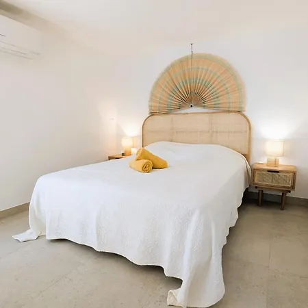 For 3 - Near Carqueiranne